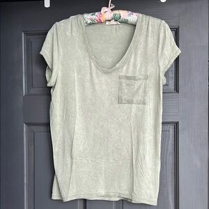 Jane & Delancey Women's Green V-Neck Top, size small